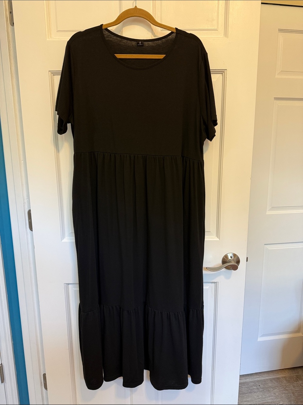 Arabess Black Short-Sleeve Tiered Maxi Dress - XXL